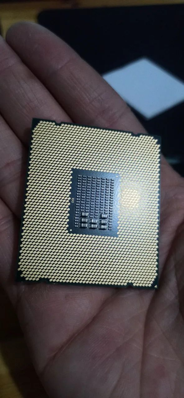 Xeon E5-2680v4 - Foto 2