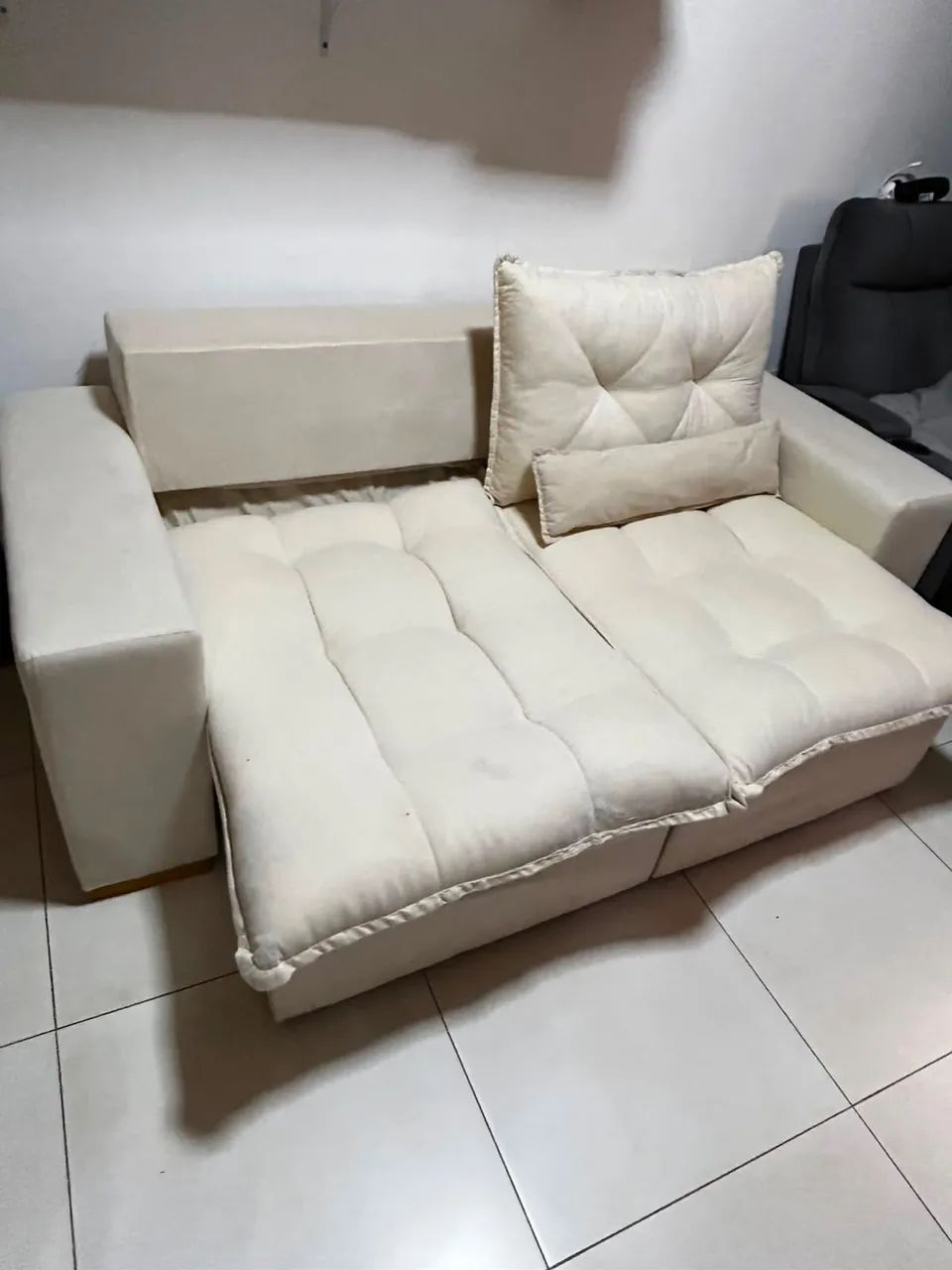 Sofá 3 lugares 2m  - Foto 4