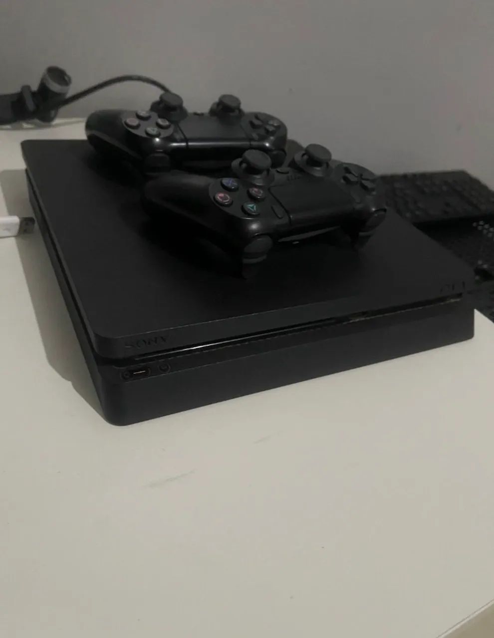 PlayStation 4 Slim - Foto 2