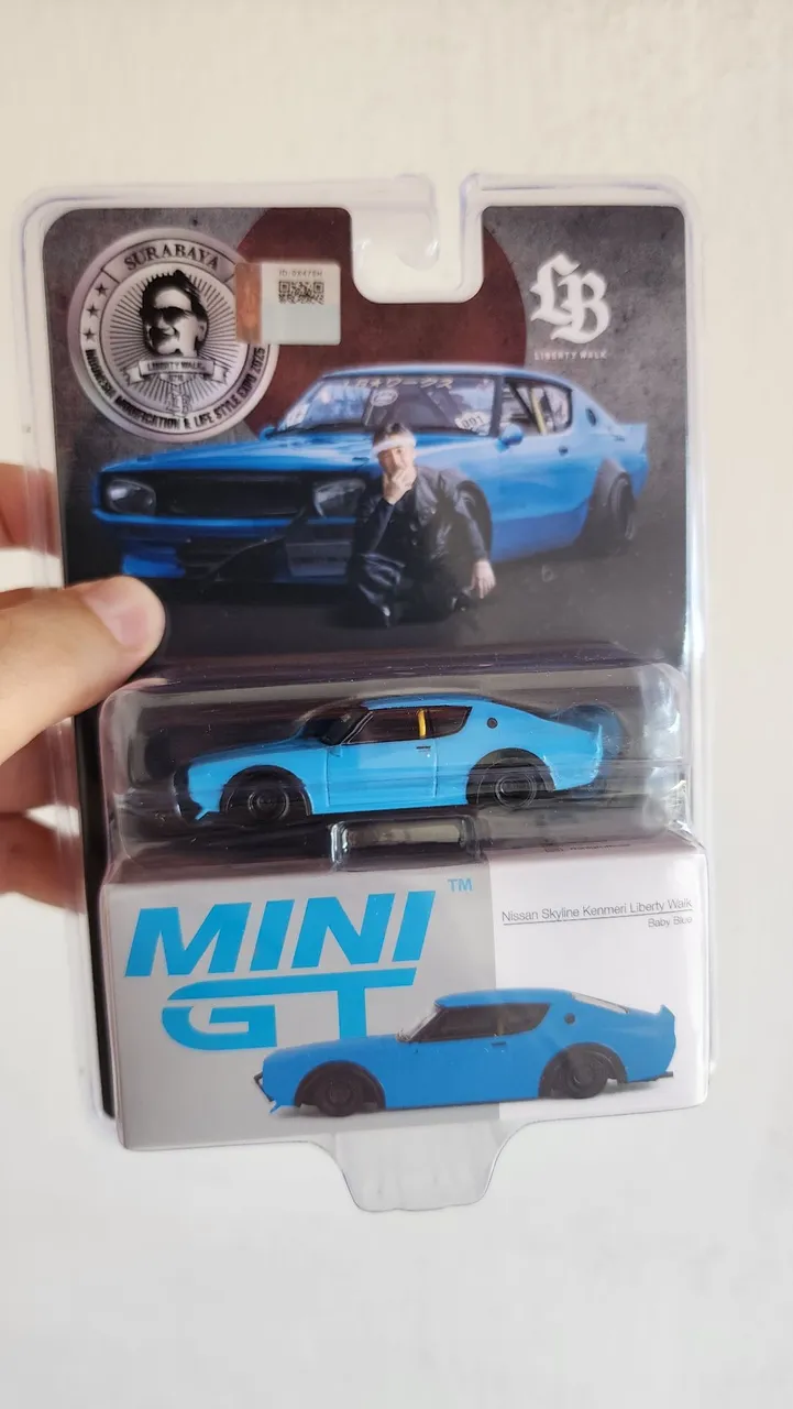 Mini GT 711 - Nissan Skyline Kenmeri Liberty Walk W/Kato Figure