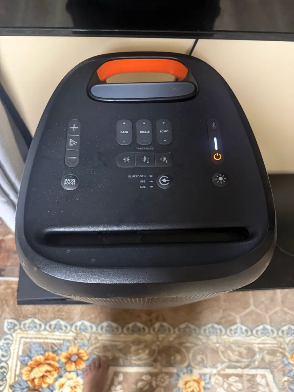 Vendo caixa jbl 310 - Foto 2