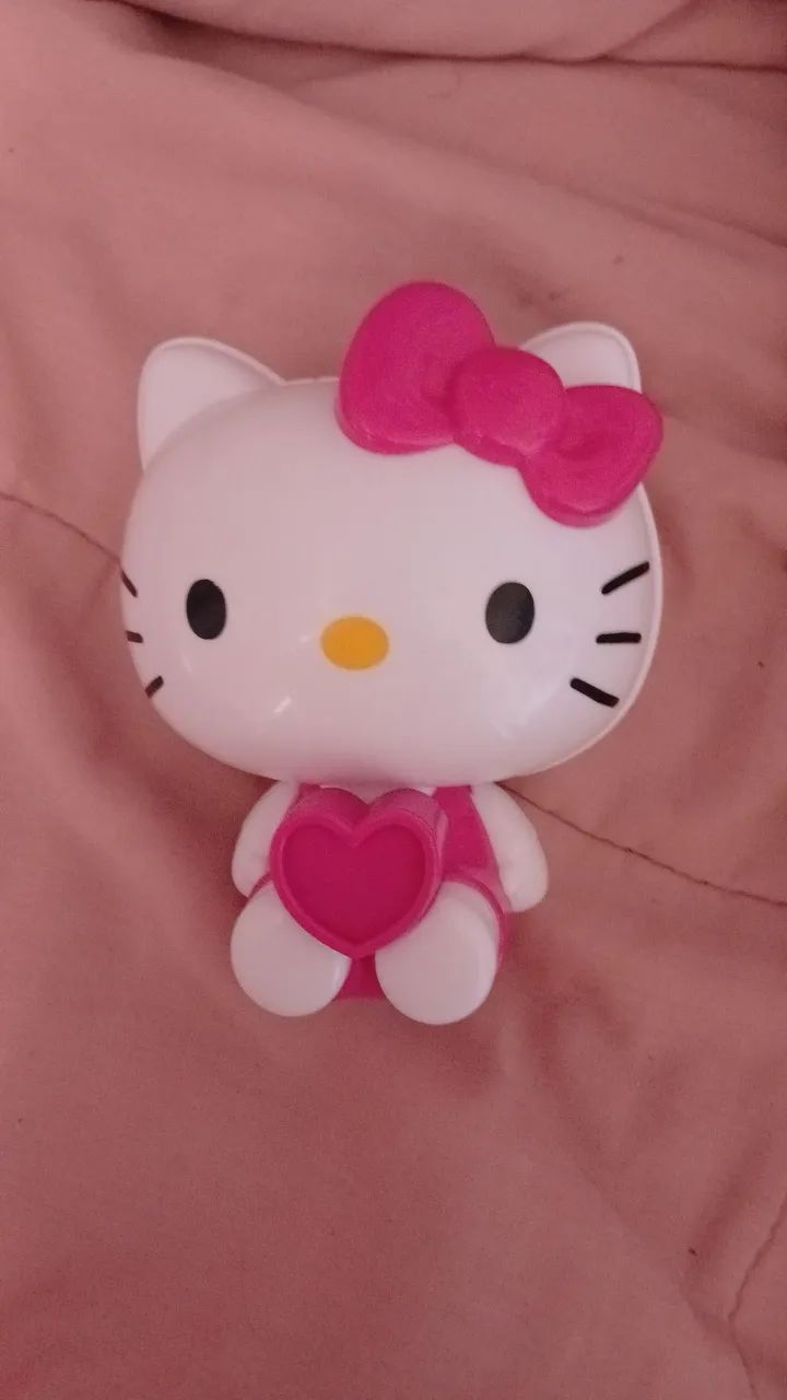 HELLO KITTY ovo de pascoa original, 2026