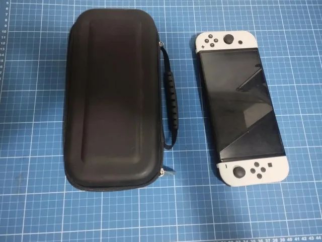 Nintendo Switch OLED Desbloqueado + SD 256GB + Caixa + Case - Foto 3
