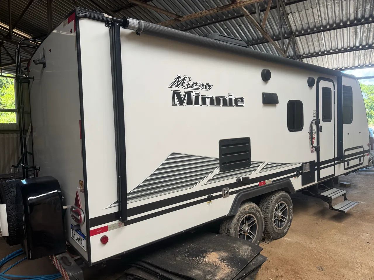 Trailer Winnibago  - Foto 3