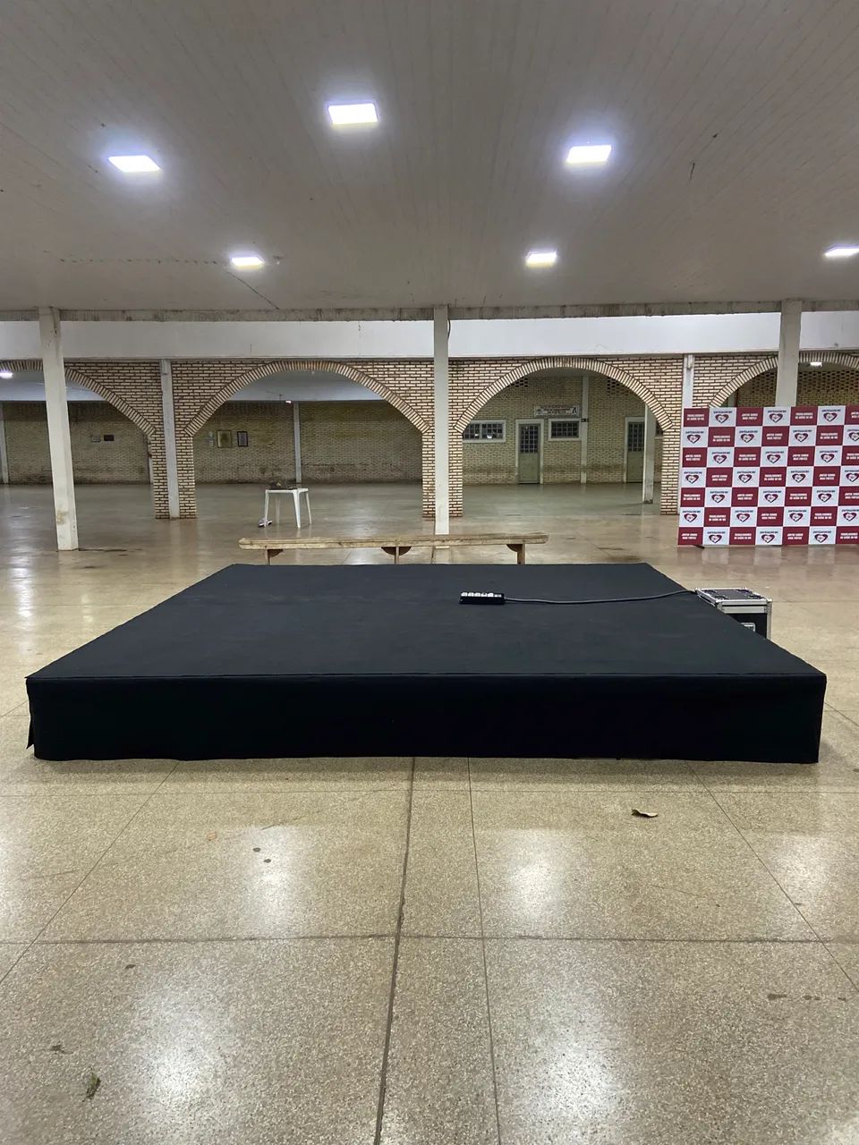 Locação de palco praticável  - Foto 3