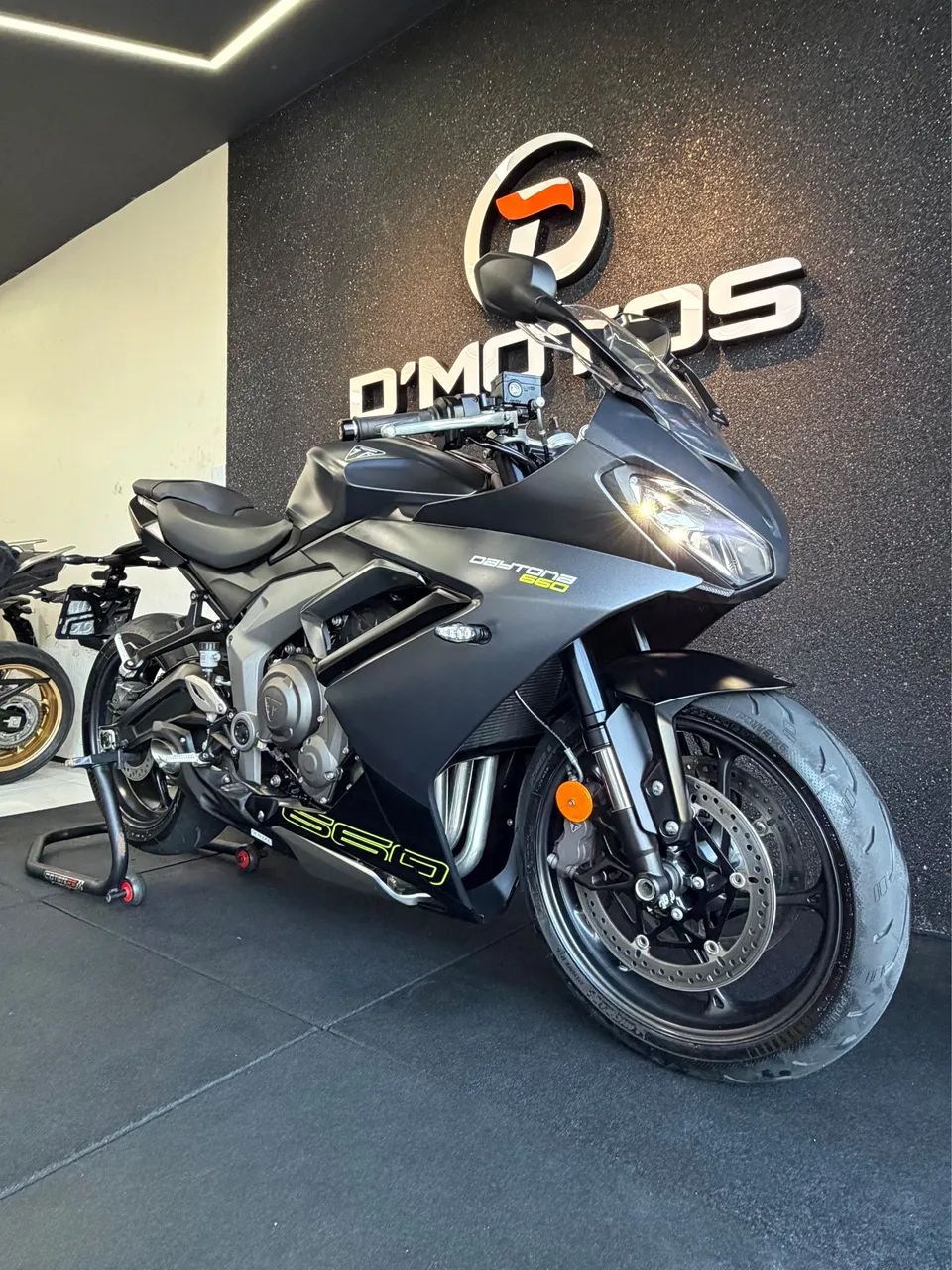 TRIUMPH DAYTONA 660 - 2024 - Foto 2