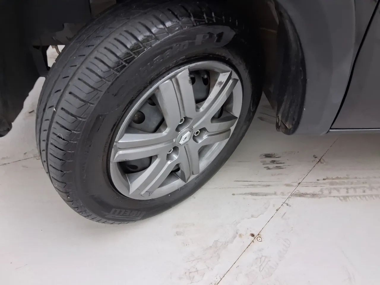 Renault Kwid 1.0 Zen, foto 11 de 18