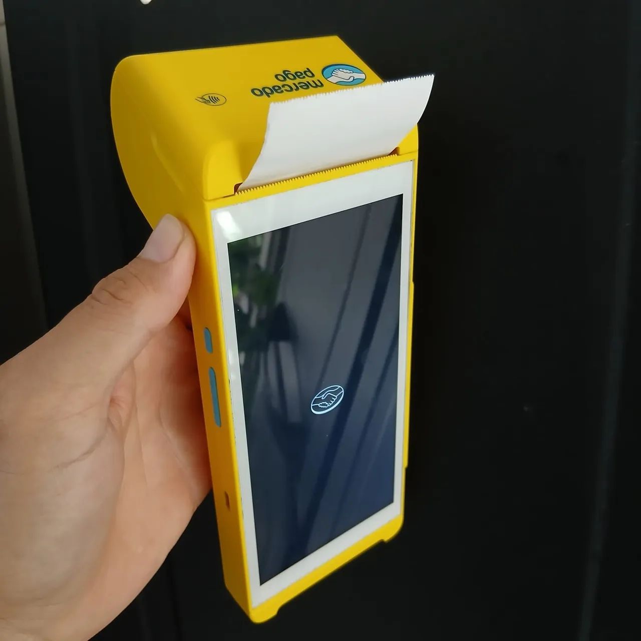 Maquininha inteligente do Mercado Pago- Point Smart. 