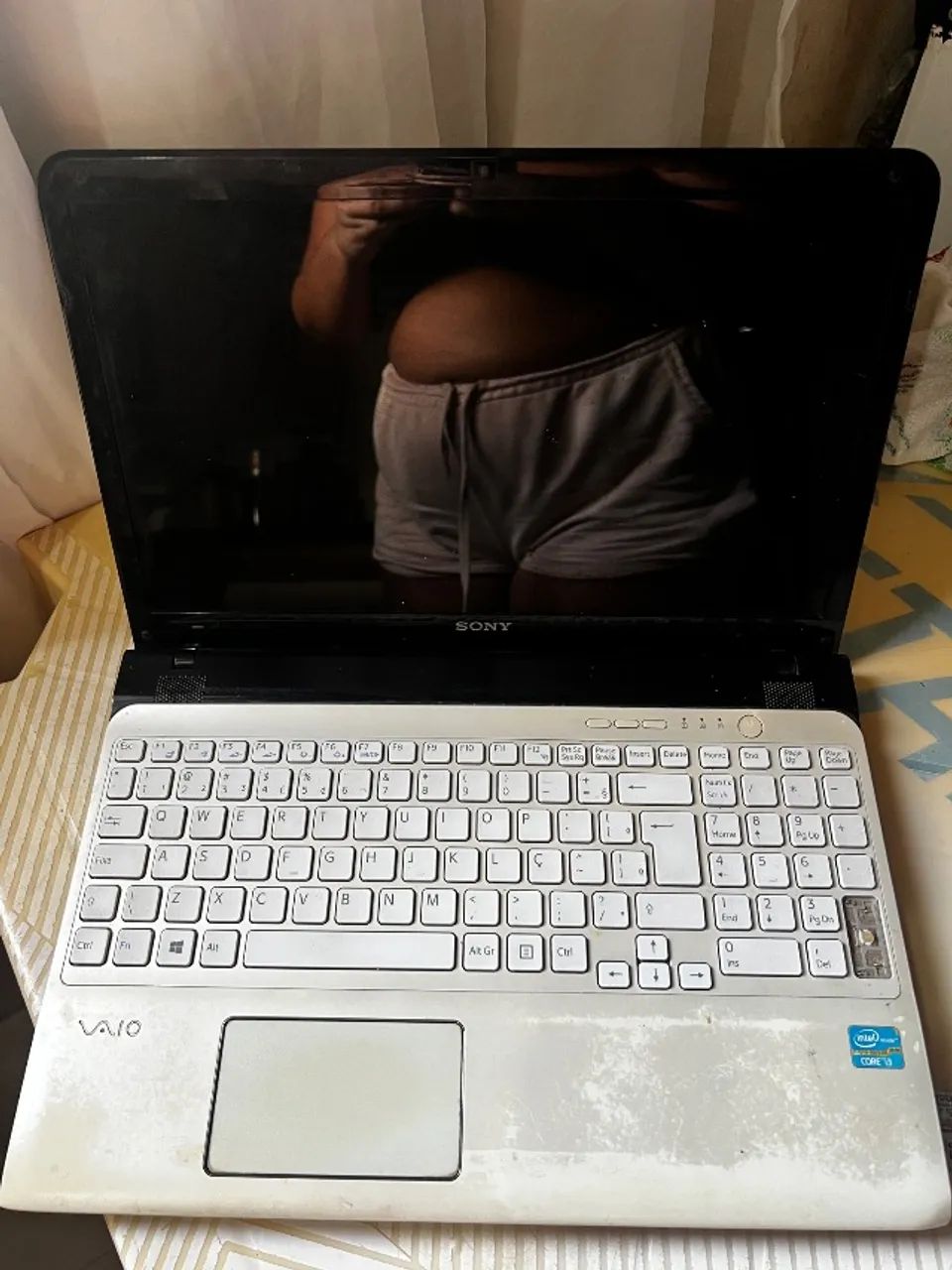 Notebook Sony vaio modelo SVE151J11X 15.6 polegadas HD/SSD intel core i3 - Foto 3