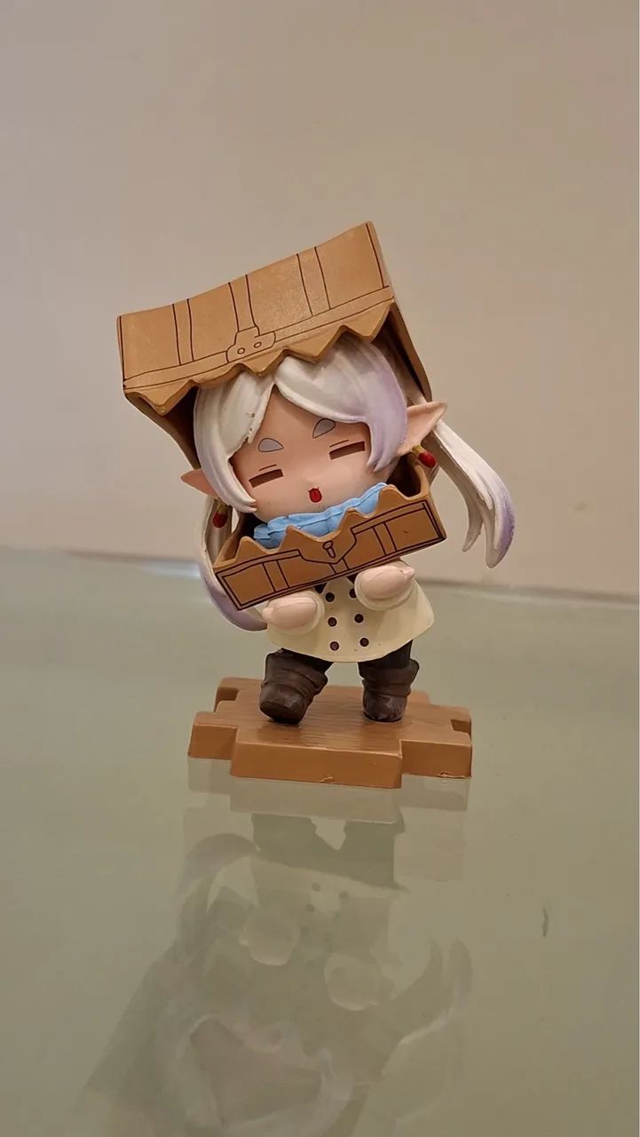 Mini Frieren Figure