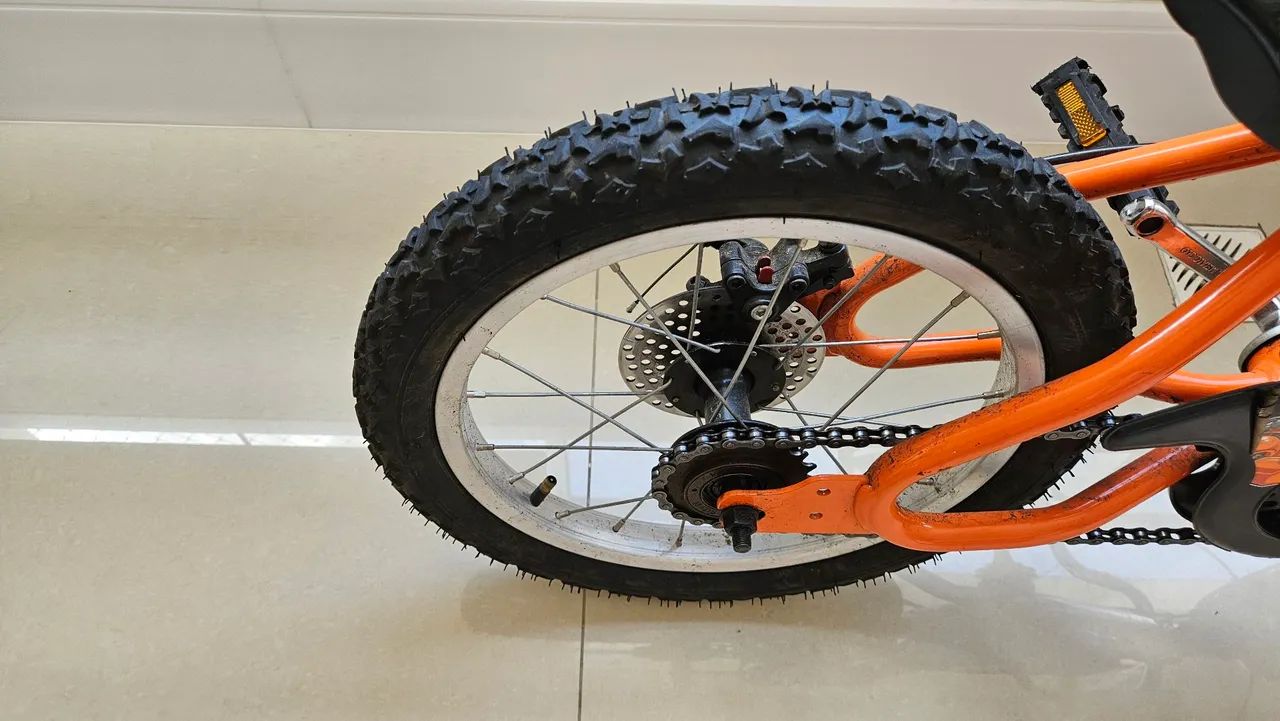 Bicicleta infantil aro 16 - Foto 4