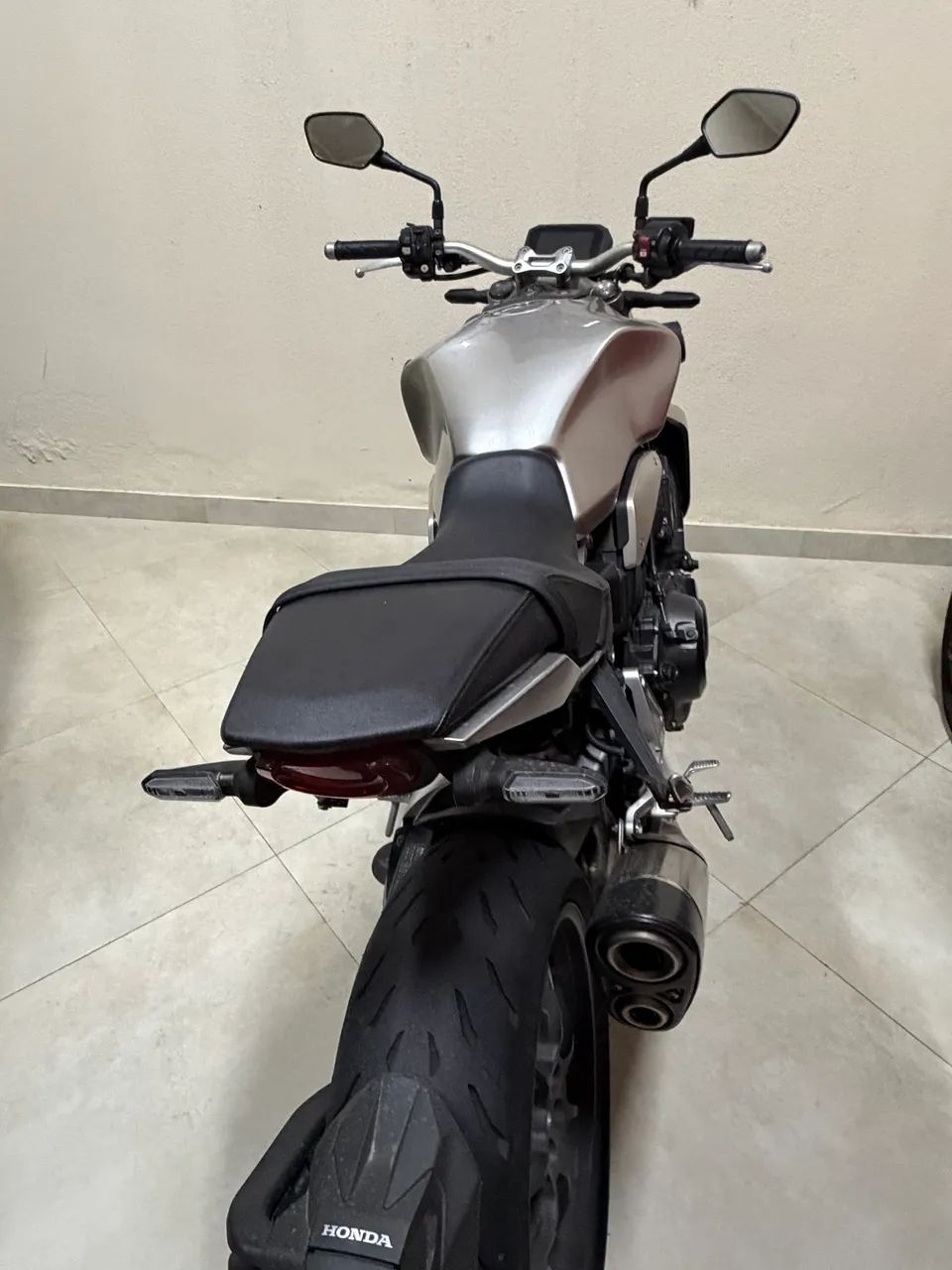 CB 1000R 2022 - Foto 3