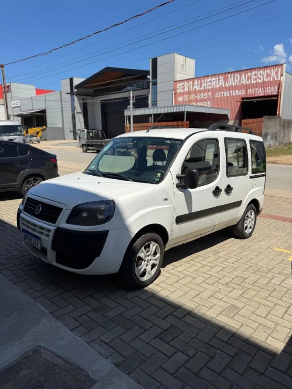 Fiat Doblo Essence 1.8 Flex 16V 5P 2019 - Foto 4