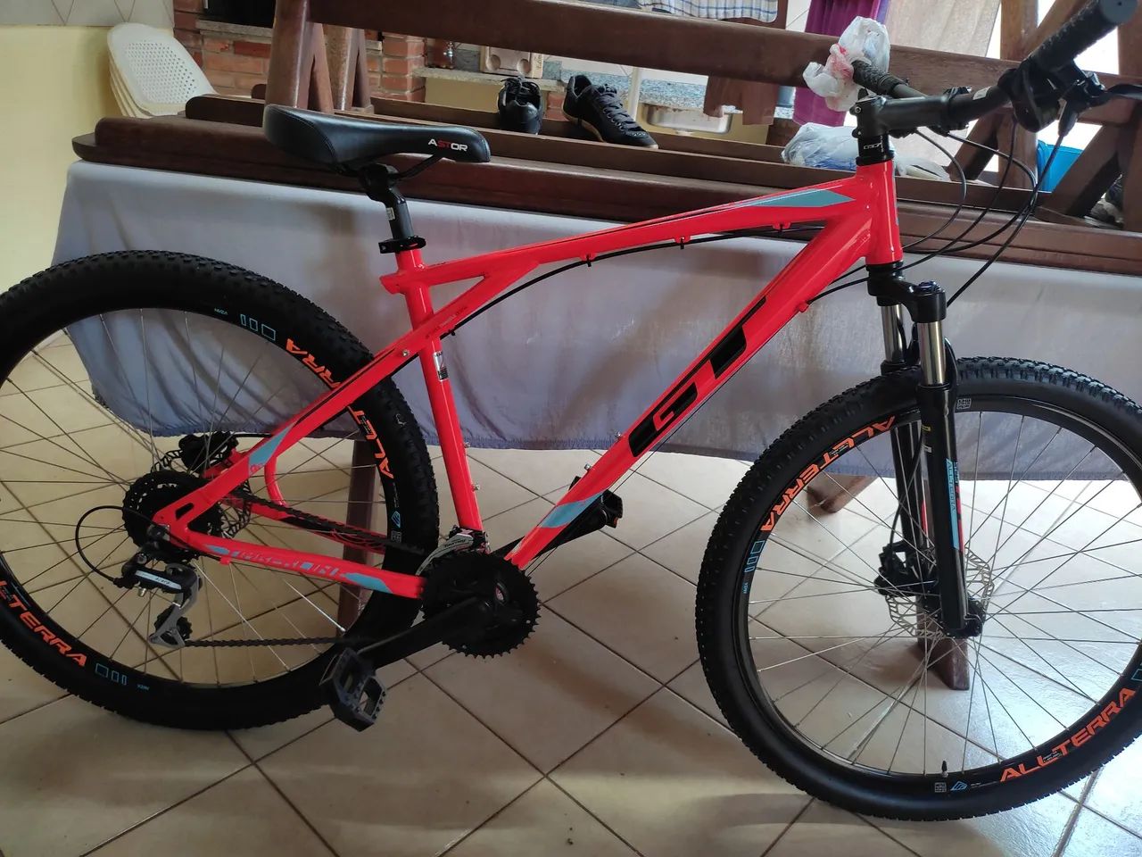 Bicicleta Gt importada  - Foto 5