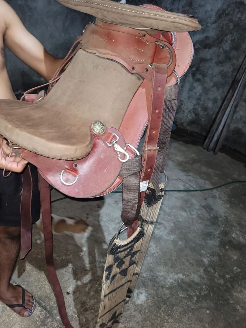 Arreio Cutuco completo - Com estribos e barrigueira | Semi Novo