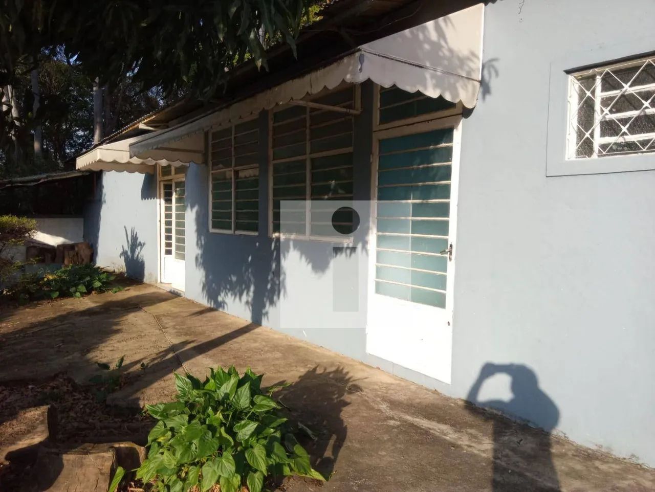 Amplo salão para locação em Sousas!