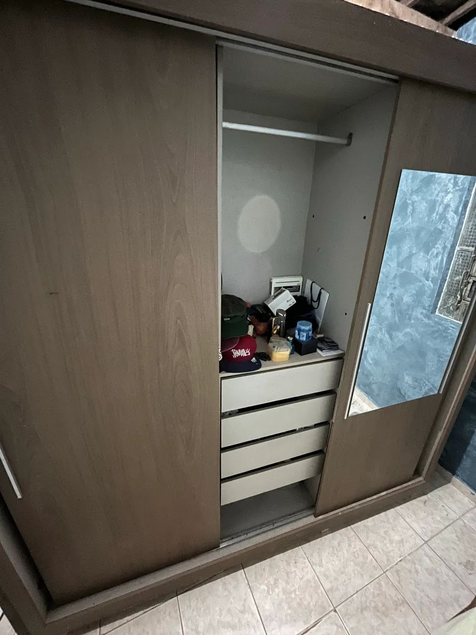 Guarda roupa de casal 