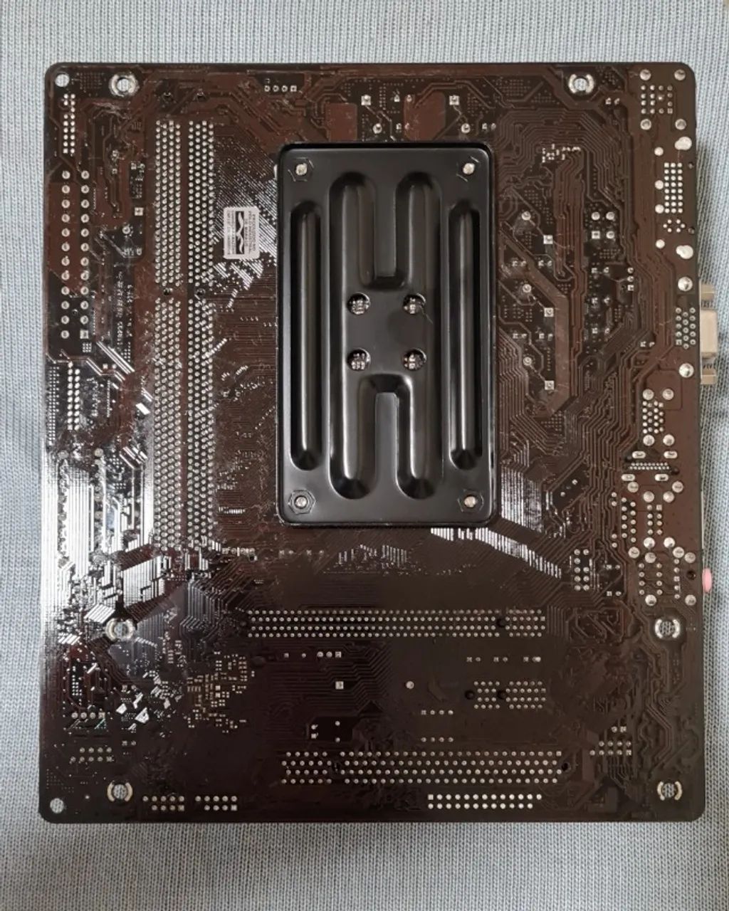 KIT MBOARD ASROCK FM2A55M-HD+ PROC ATHLON 4400 E PLACA DE VIDEO GIGABYTE GV-N420-GI - Foto 2