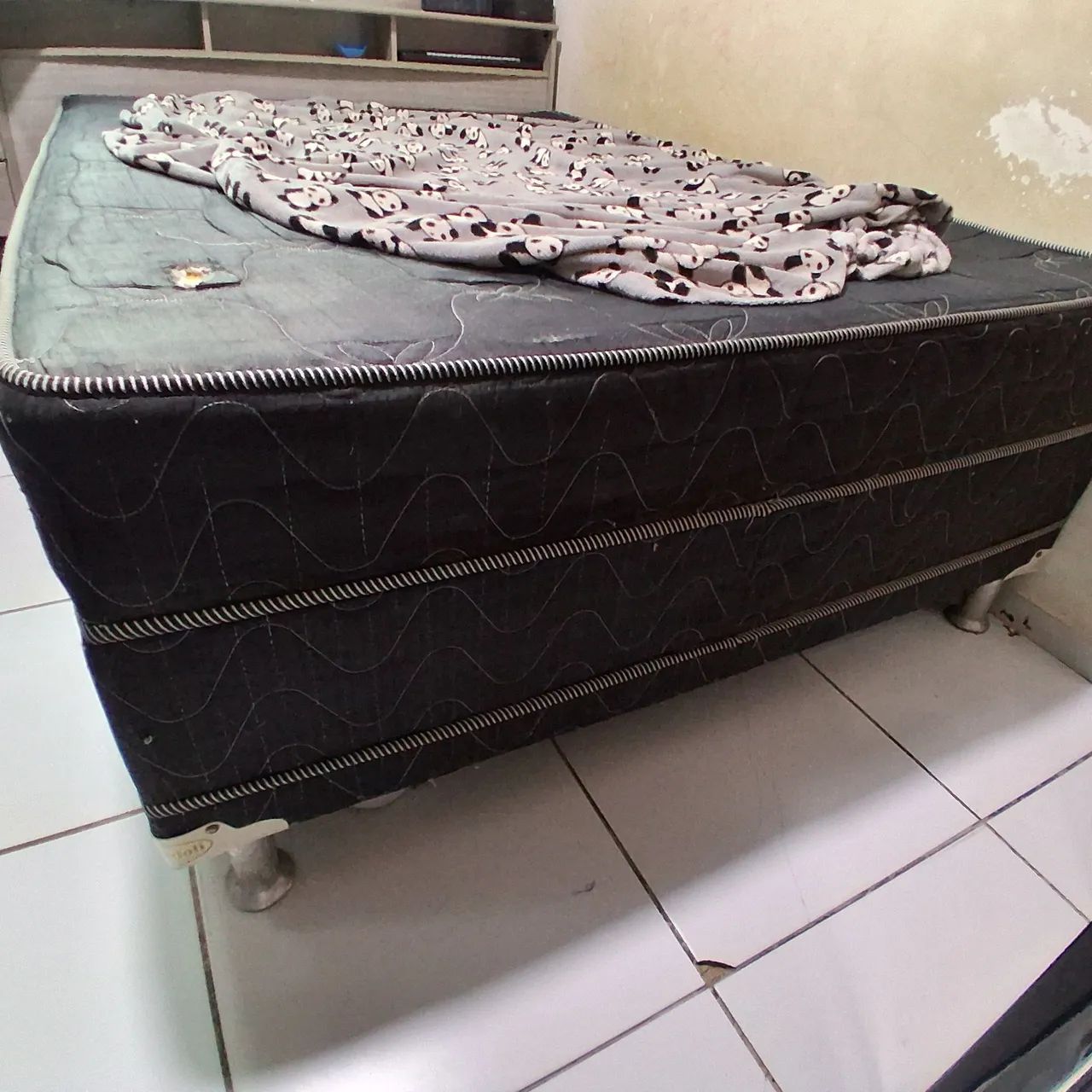 Doação de Cama box colchão de mola 