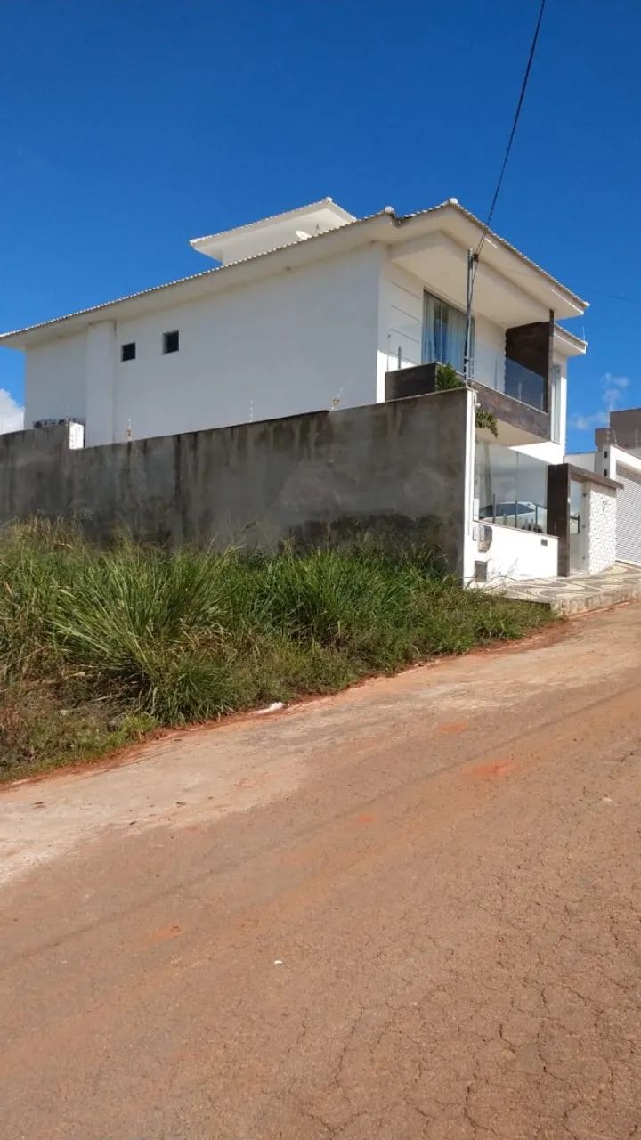 Lote 12 x 25 murado, com escritura