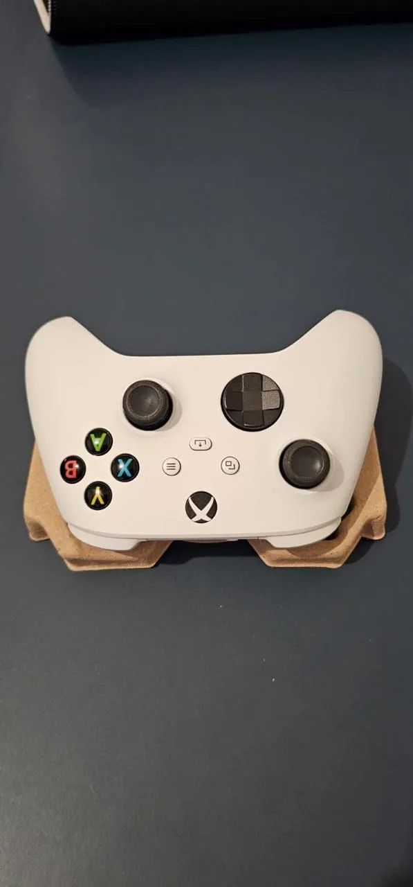 Xbox Series S 512GB + Controle Original - Muito Conservado - Foto 2