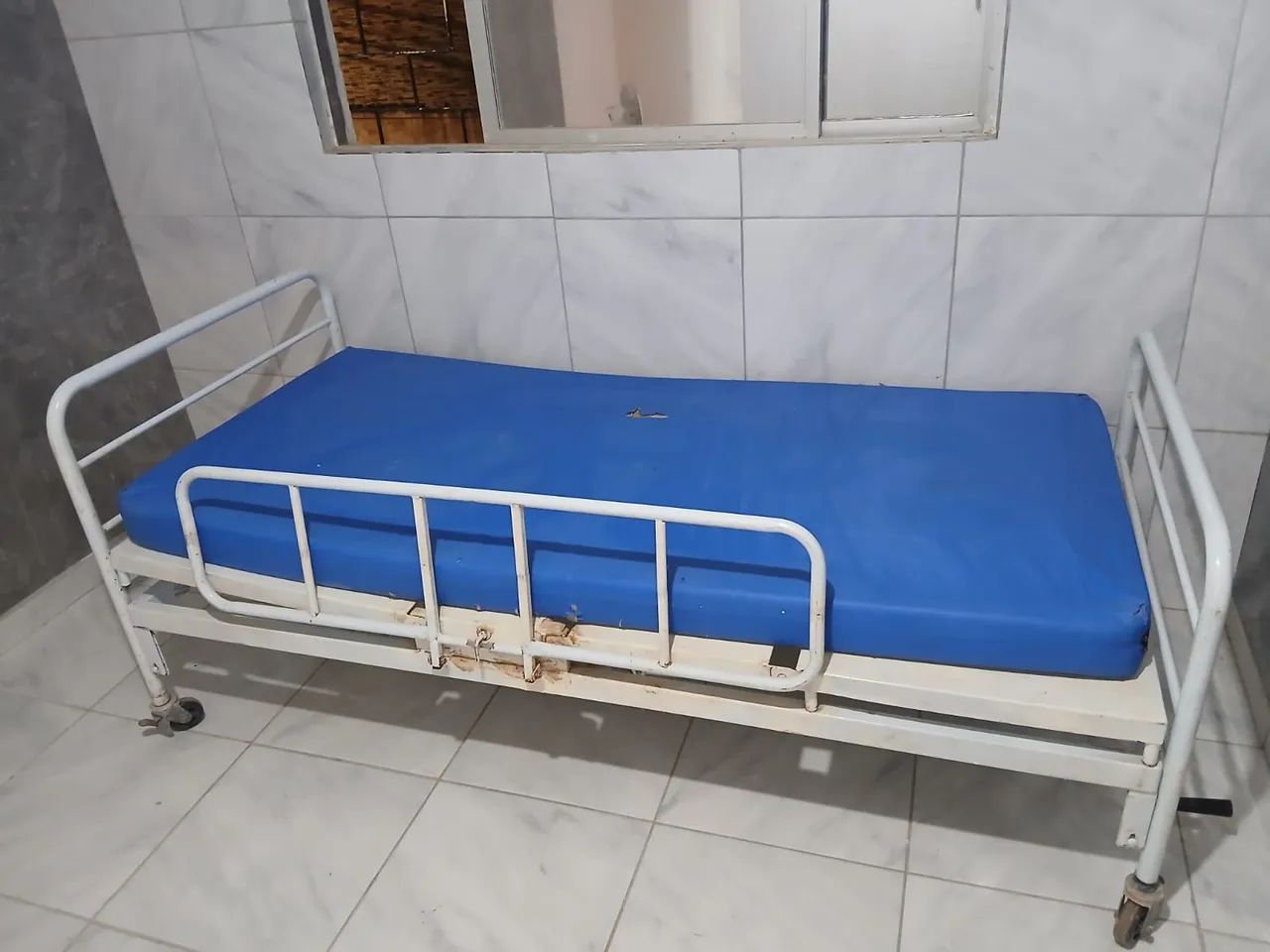 Cama hospitalar  - Foto 3