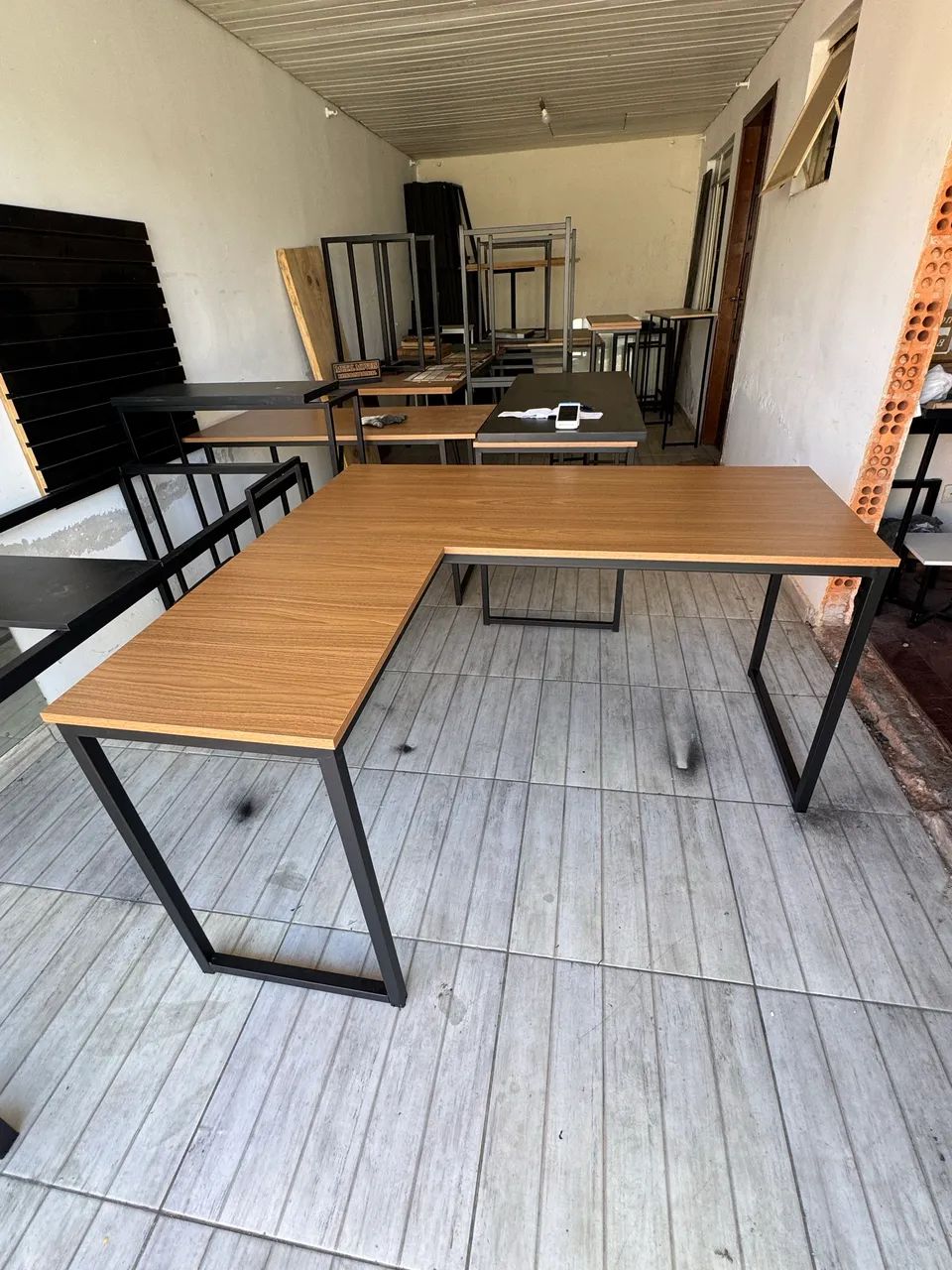 Mesa Sob Medida estilo industrial - Foto 4