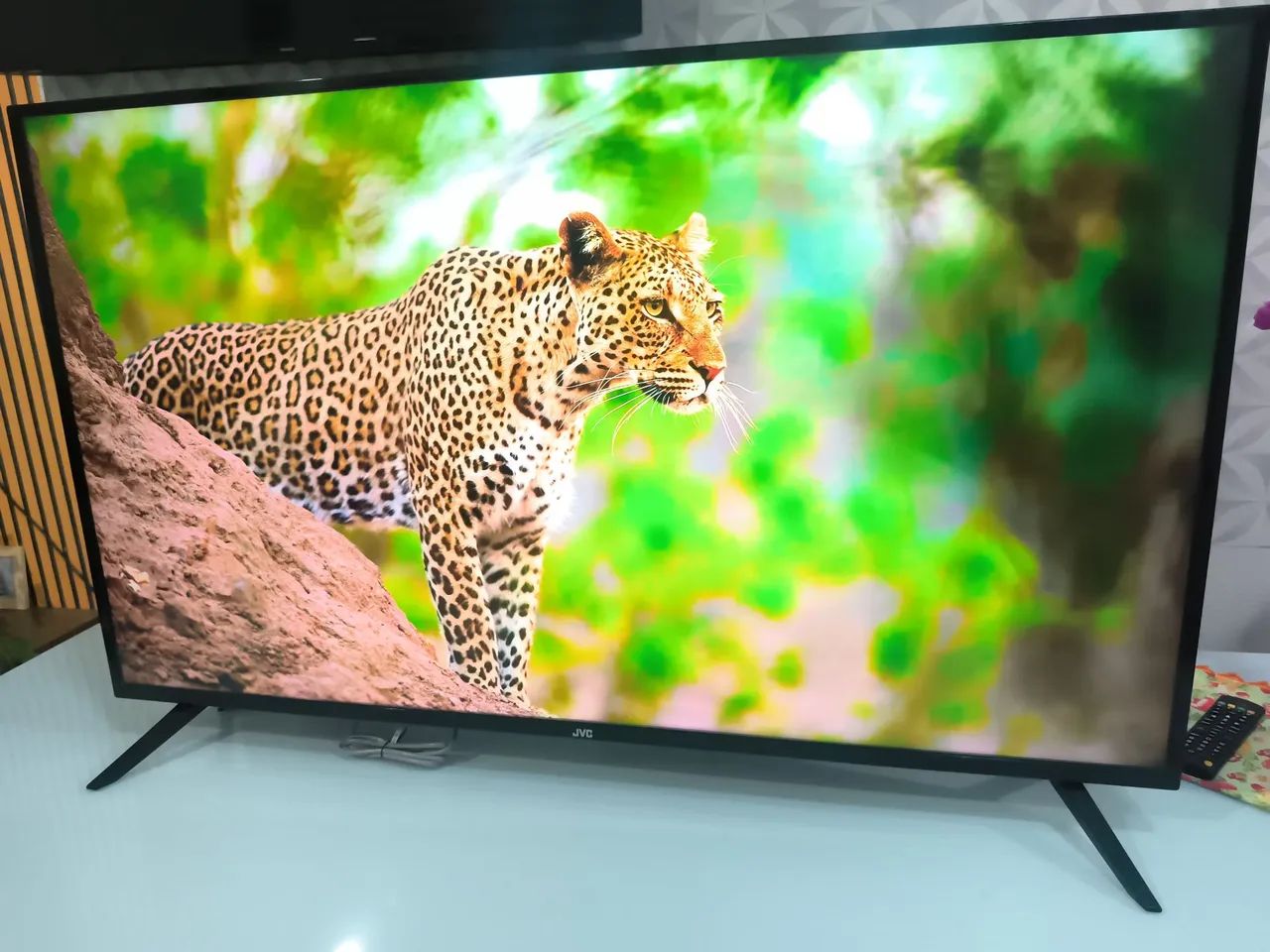 SMART TV 50 POLEGADAS 4K  ,, ANDROID  - Foto 4