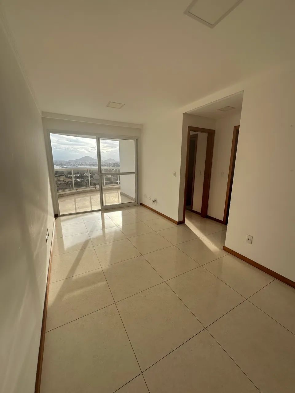 ALUGO APARTAMENTO 2 QUARTOS EM ITAPUA VILA VELHA
