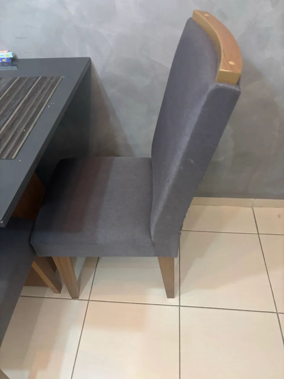 Mesa com 4 cadeiras - Foto 4