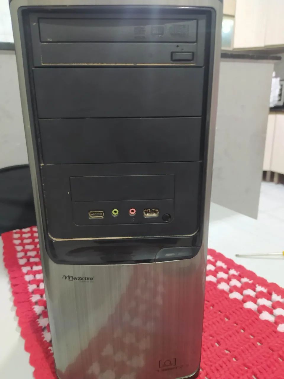 Computador Desktop Intel Gigabyte B75 | 4GB RAM | HD 500GB | Funcionando
