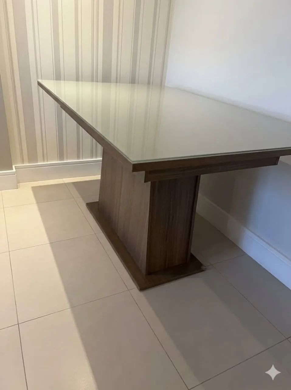 Mesa de Jantar Quadrada - 1,60 x 0,90