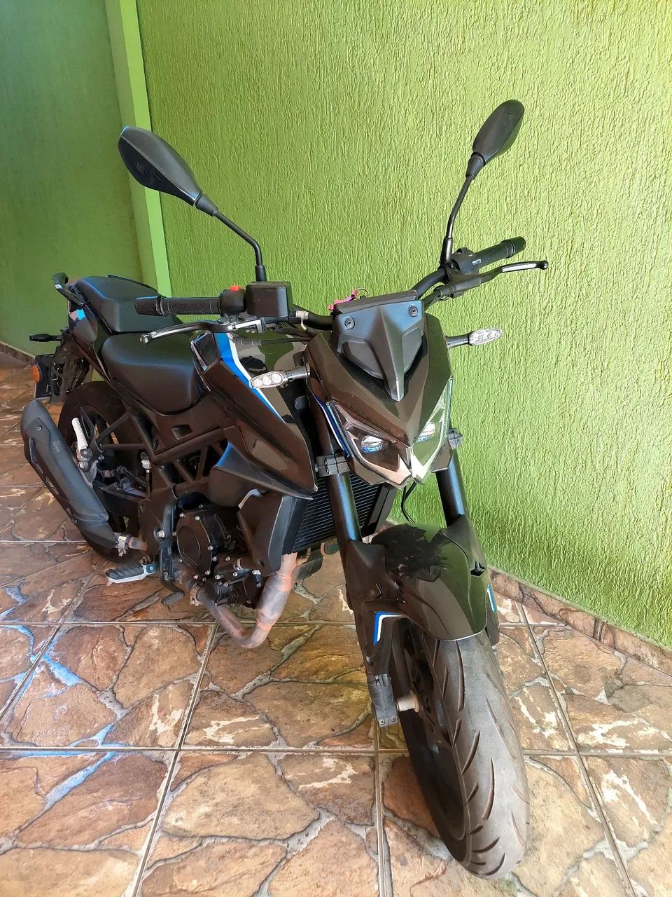 Modelo esportiva.
