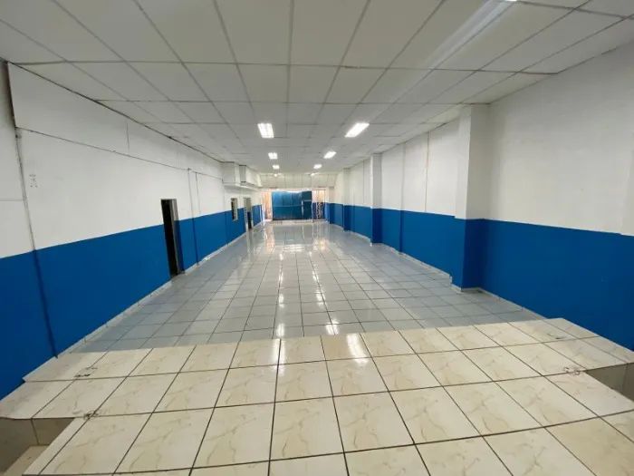 Galpão com 421,00m² - Foto 2
