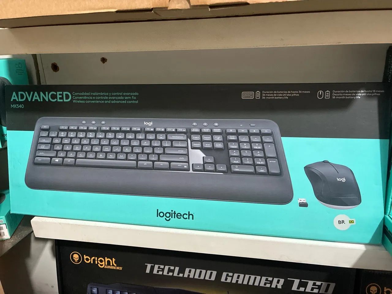 Kit teclado e mouse sem fio Logitech MK540