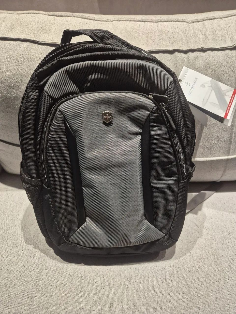 Mochila Victorinox Flyer 16" para Laptop - Mochila Slim para Negócios e Viagens - Oferta - Foto 2
