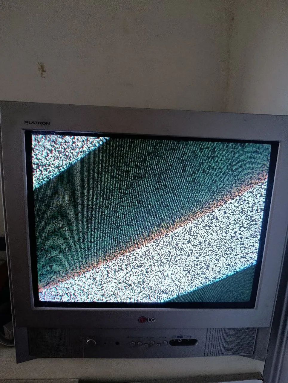 TV LG Flatron 21 polegadas (com controle)