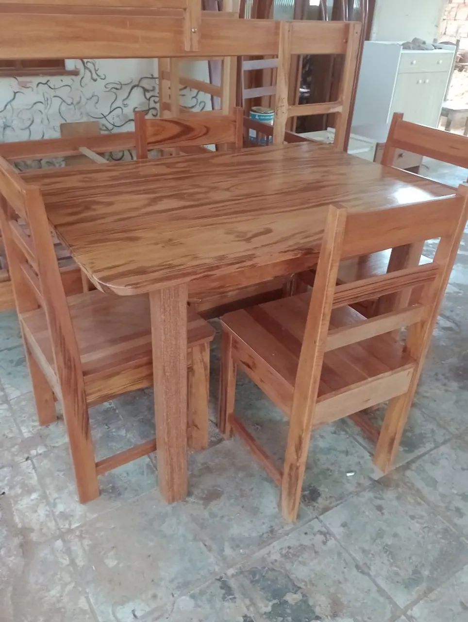 Mesa de 4 cadeiras 