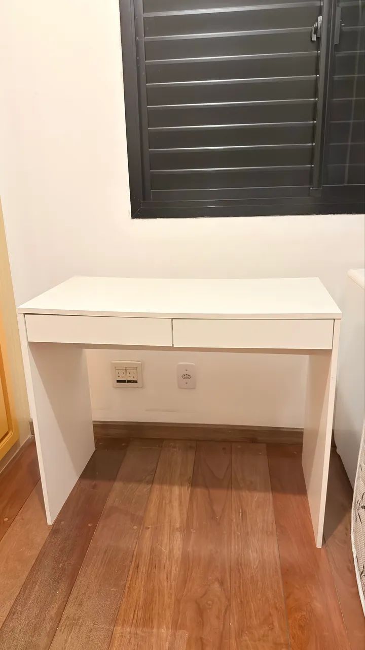 Escrivaninha branca com gavetas  - Foto 2