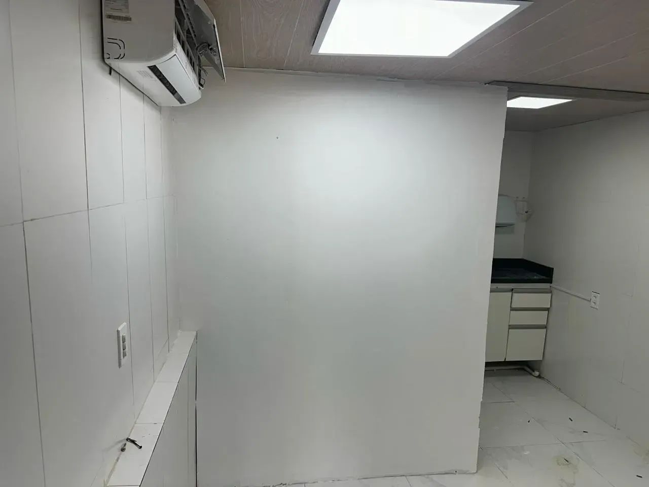 Centro / Prédio Comercial / 9 8 2 2 3 8 9 7 3 - Foto 3