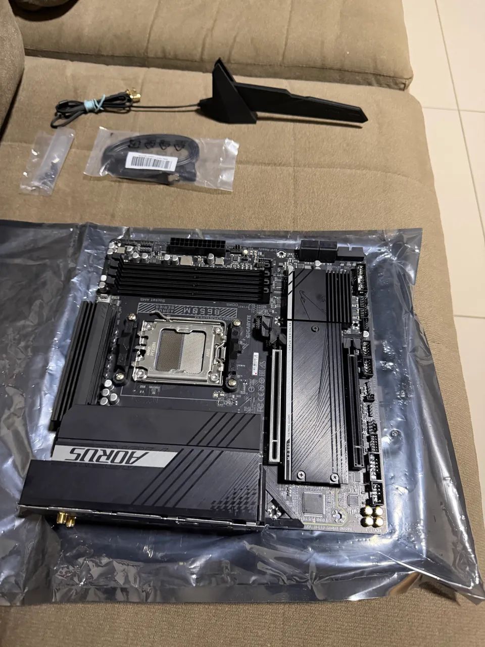 Placa mãe Aorus Elite B650M AX  - Foto 2