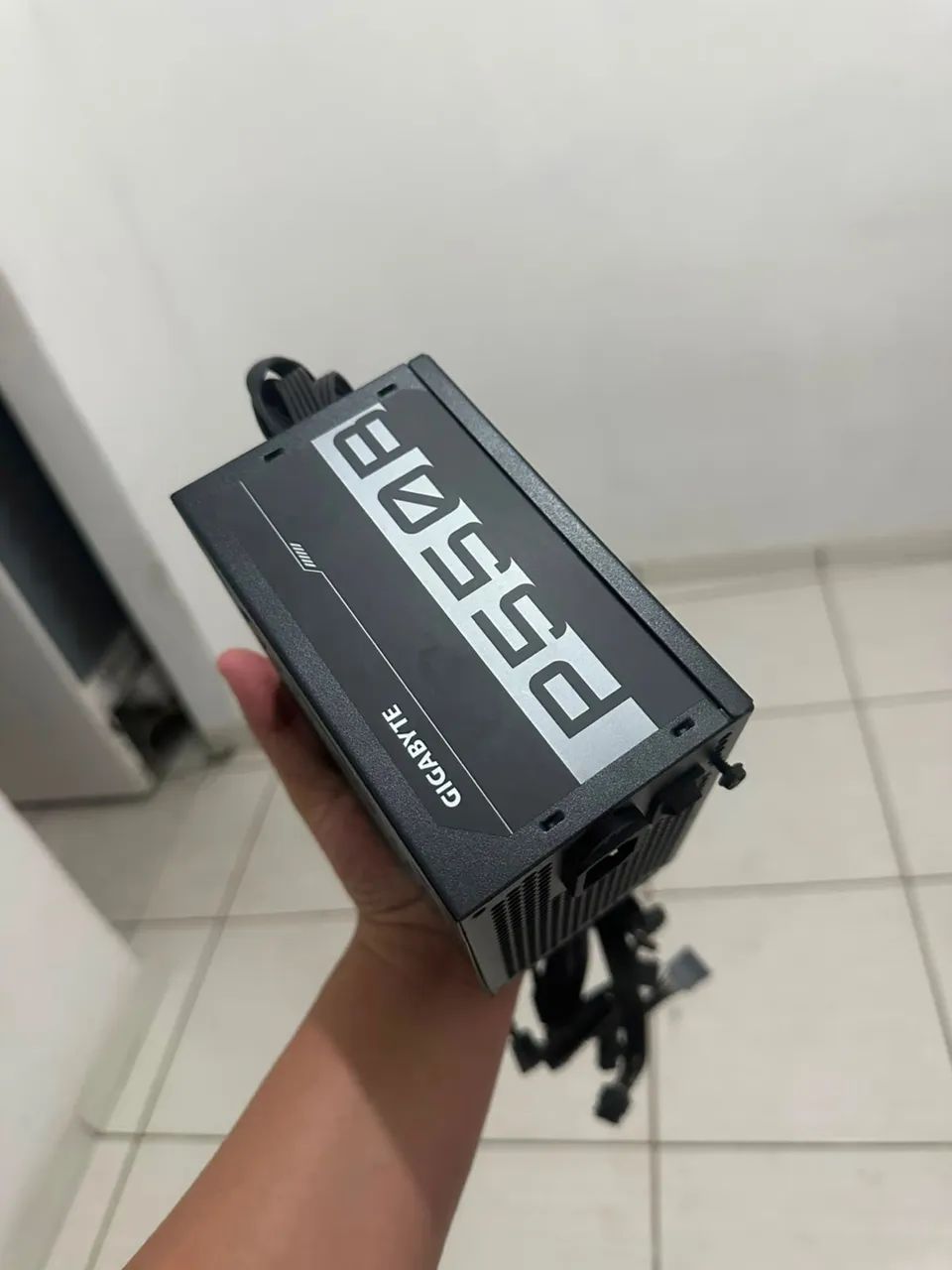 Fonte da Gigabyte 550w - Foto 4