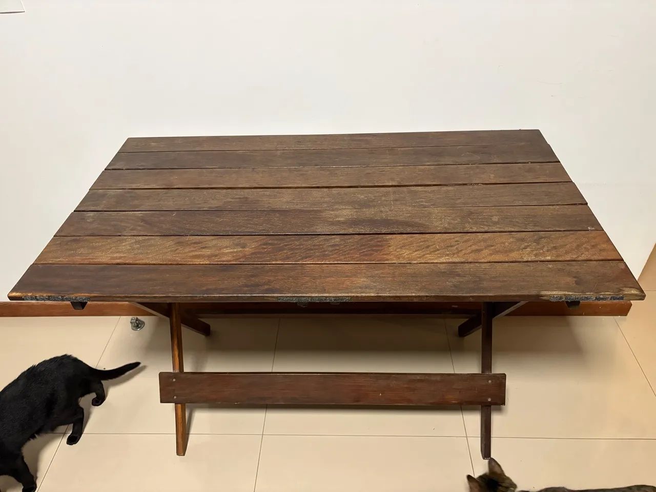 Mesa dobrável de boa madeira maciça  - Foto 4