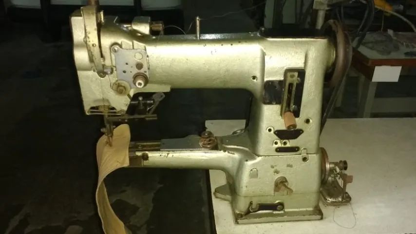 Máquina de braço PFAFF 335. - Foto 2