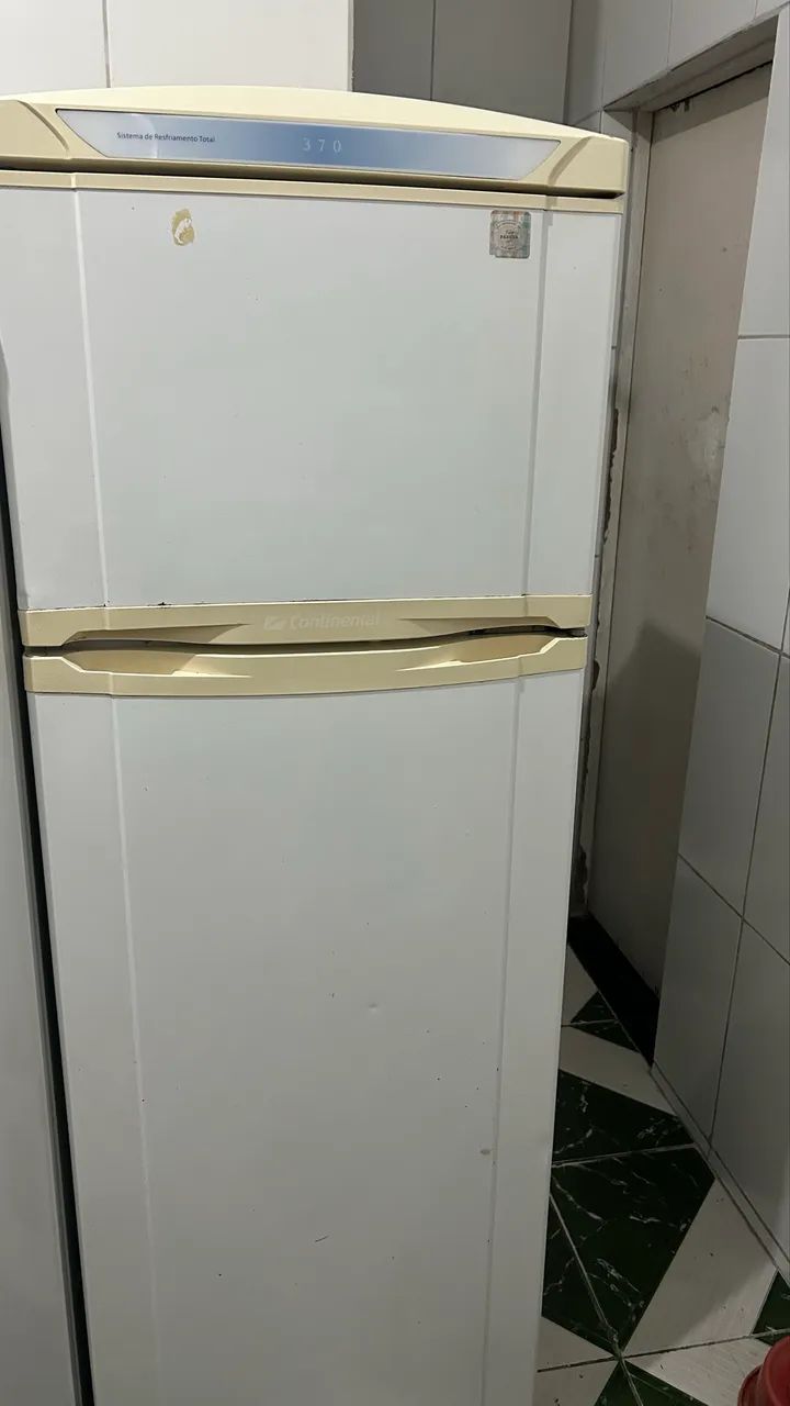 Vendo geladeira 