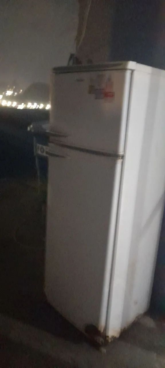 Geladeira usada pra quem realmente precisa