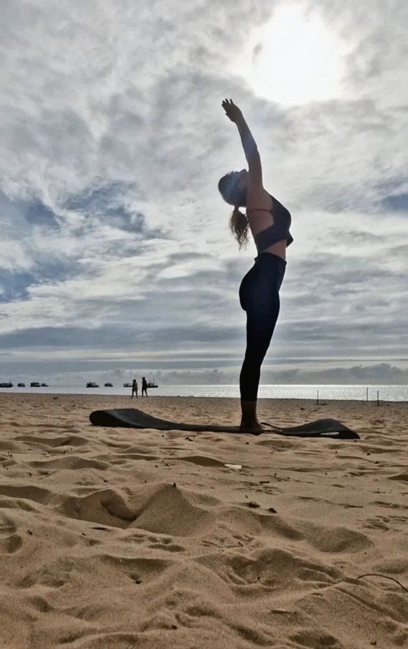 ALONGAMENTO/ YOGA