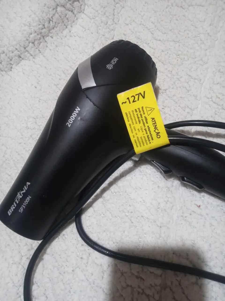 Secador de cabelo da marca Britânia praticamente novo funcionando perfeitamente