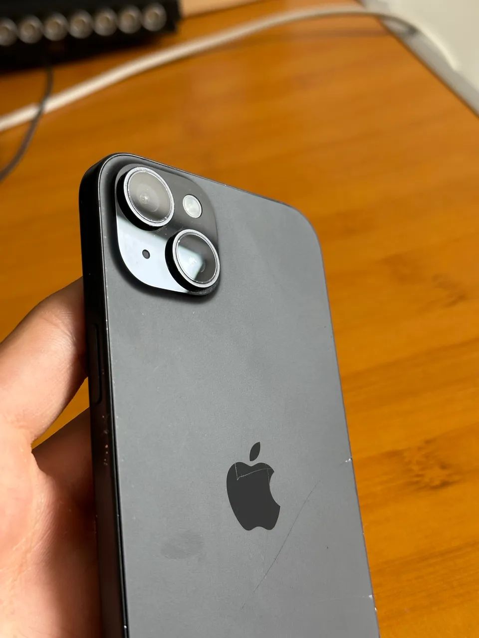 iPhone 15 Plus 256gb com Detalhes 