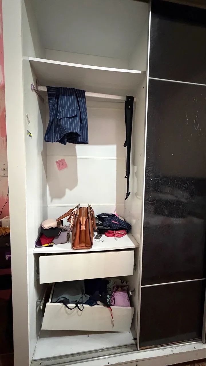 Guarda roupa de casal de correr três portas  - Foto 3